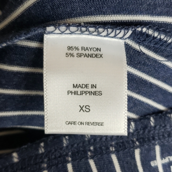 NWT!! New York and Company stripped pants size xs - Picture 6 of 7